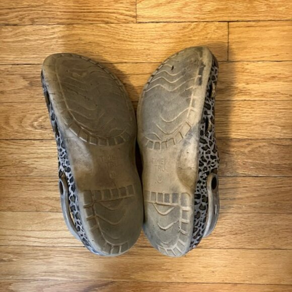 Camo Crocs-Like Rubber Sandals - Picture 2 of 3